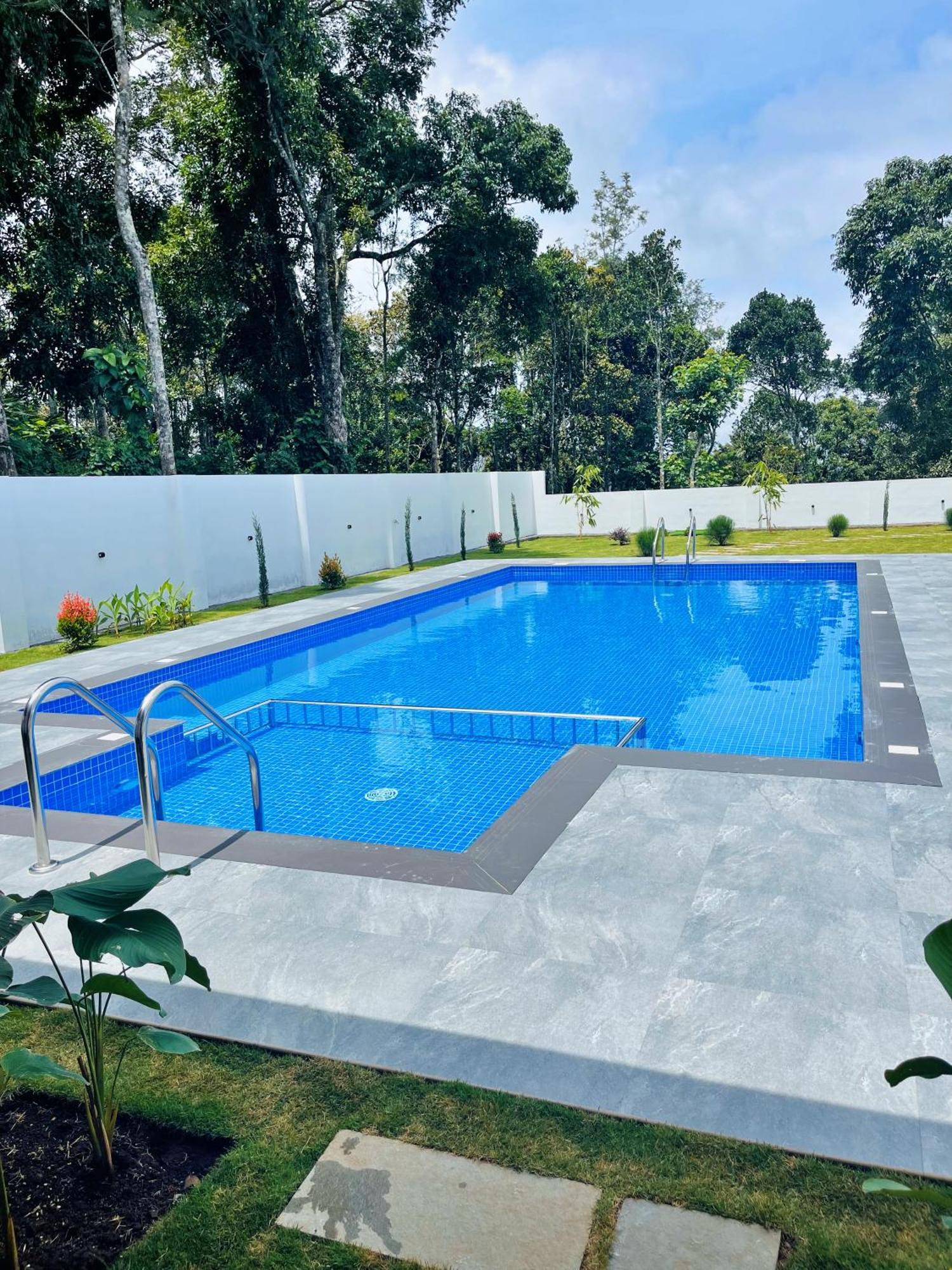 The Windy Mist Resort Munnar Chinnakanal Exterior foto